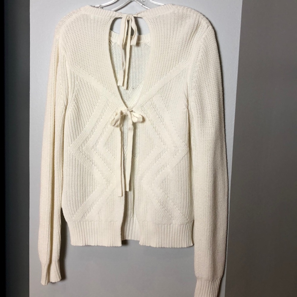 Backless ivory sweater